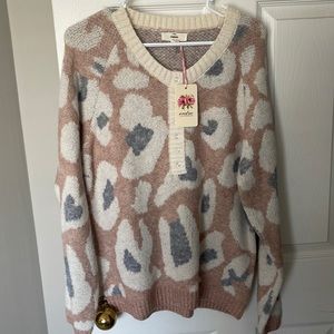 NWT Entro leopard sweater-size Small